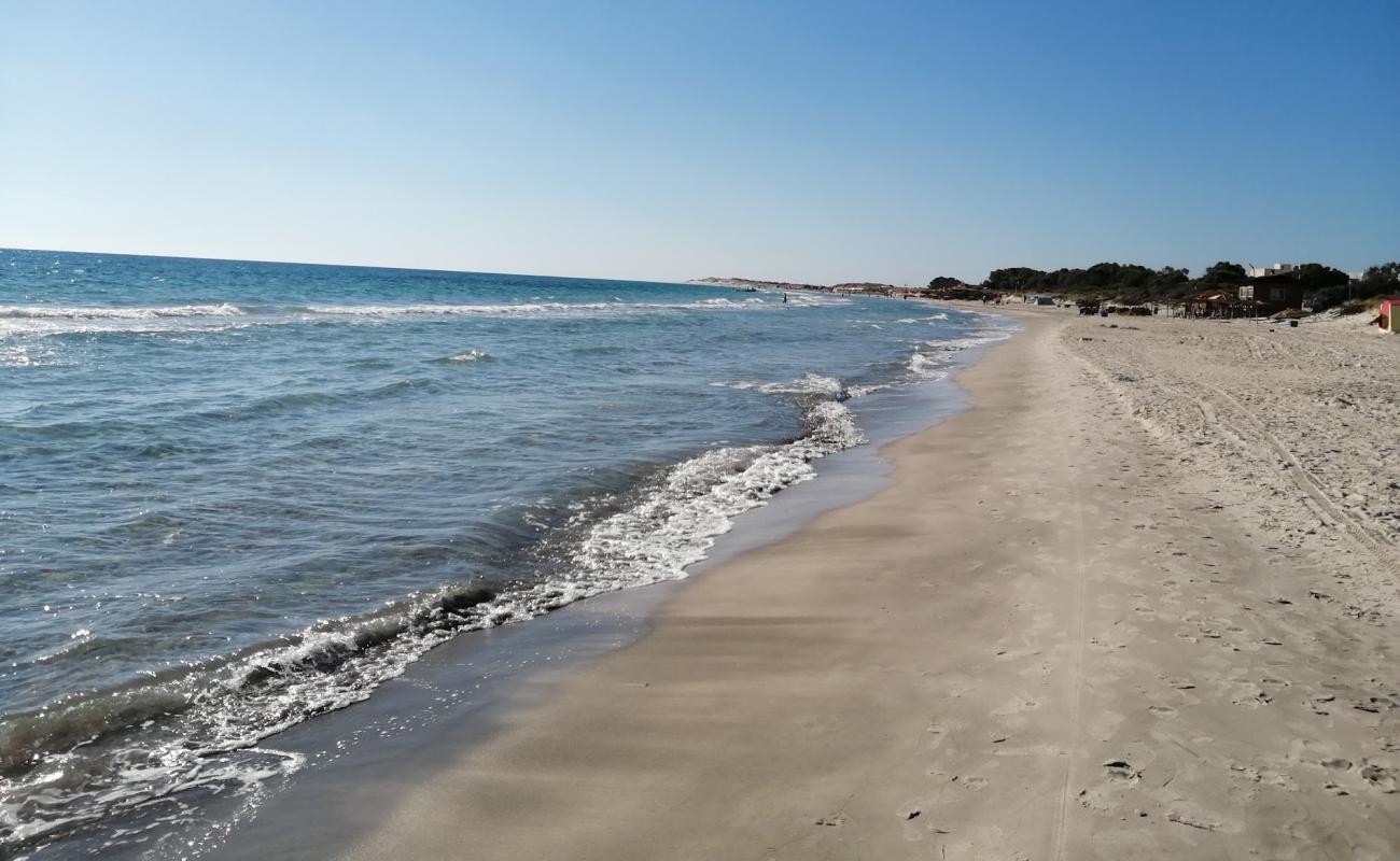 Foto de Plage ezzahra con brillante arena fina superficie