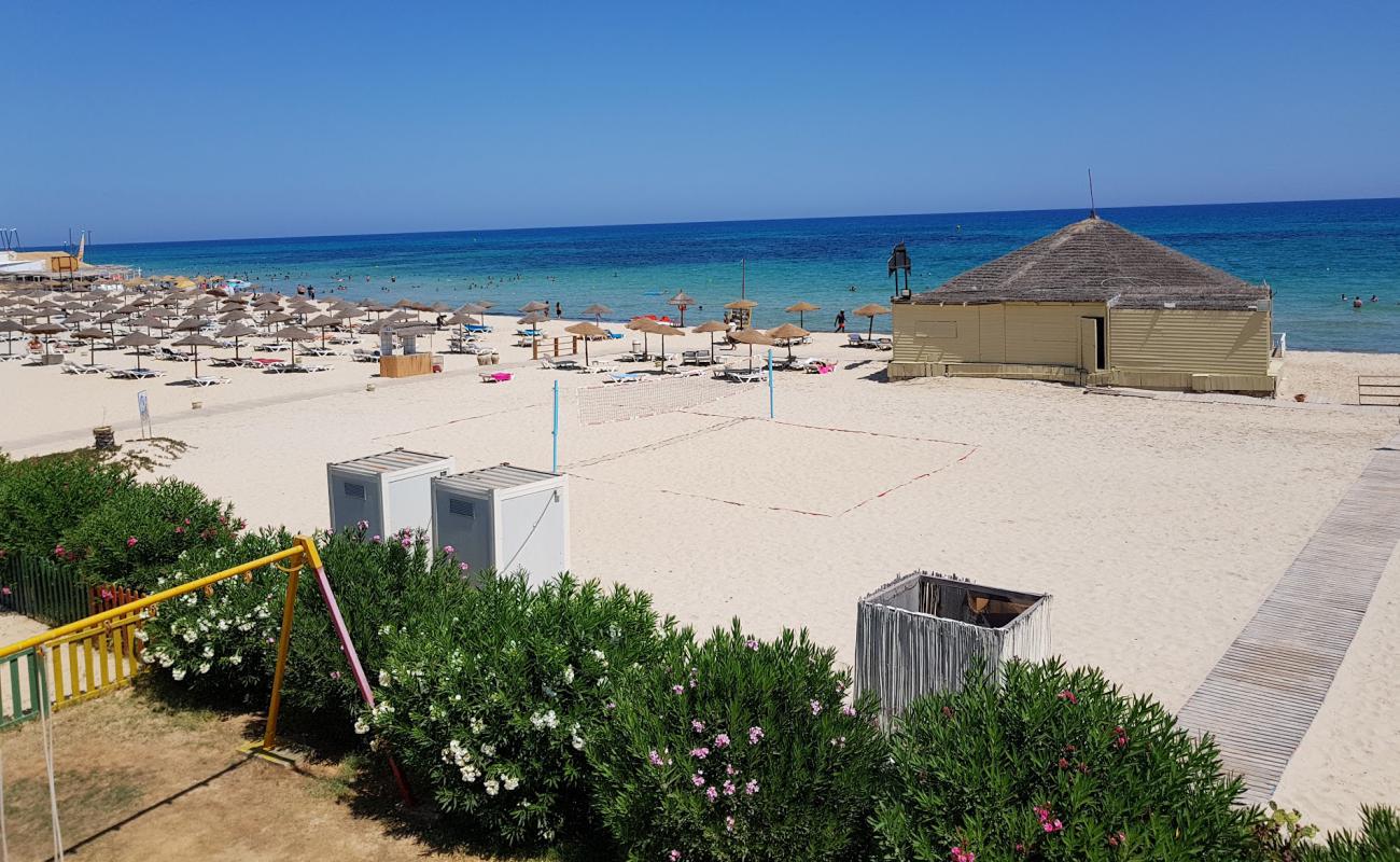 Foto de Plage de Hammamet con arena brillante superficie