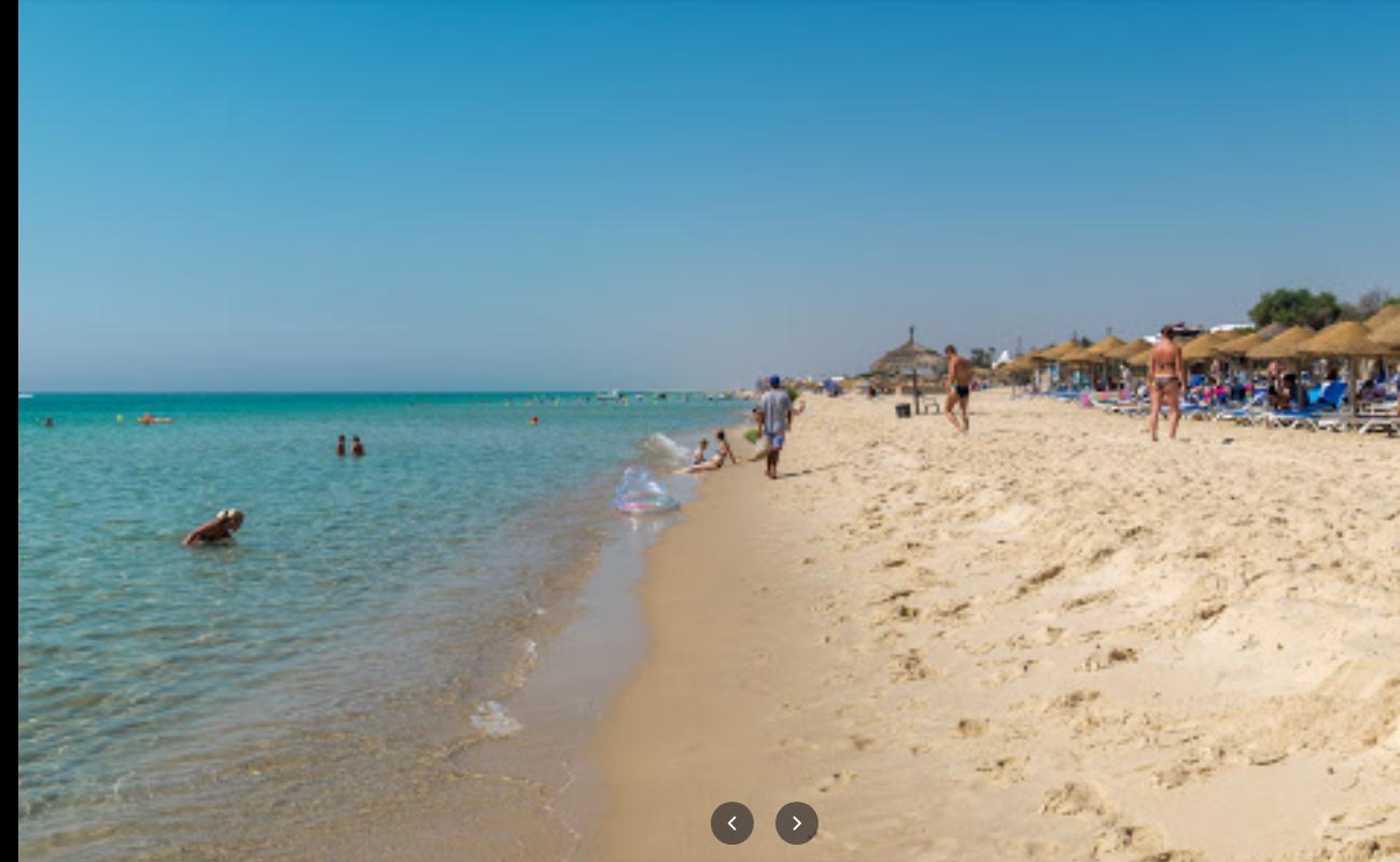 Foto de Plage Bouficha con brillante arena fina superficie