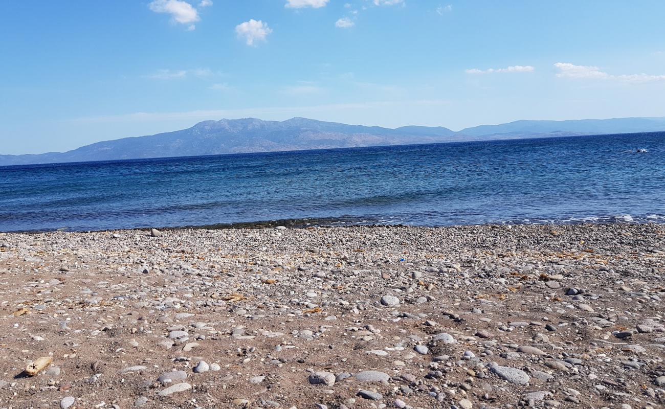 Foto de Karadiken beach con guijarro ligero superficie