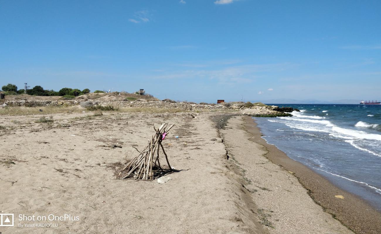 Foto de Kumkale beache con arena fina y guijarros superficie