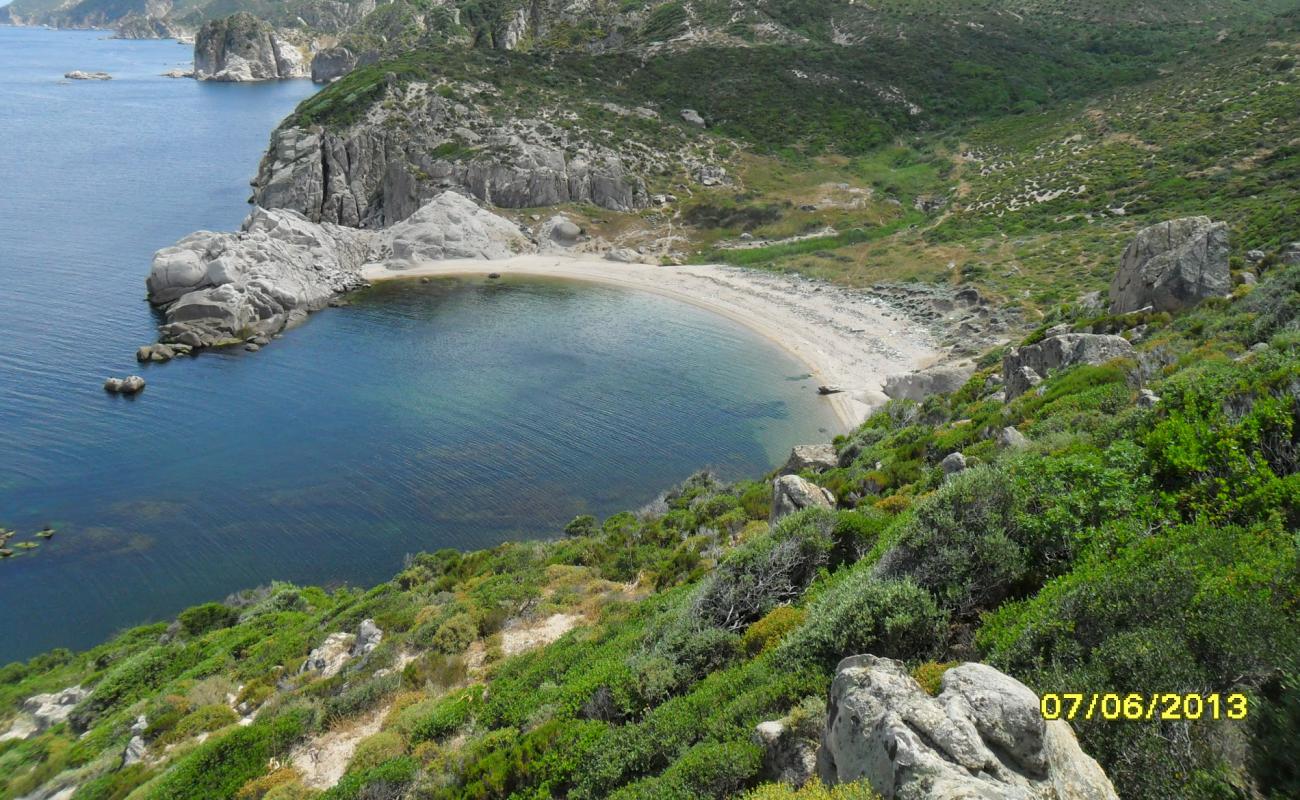 Foto de Karabiga beach II con guijarro fino claro superficie