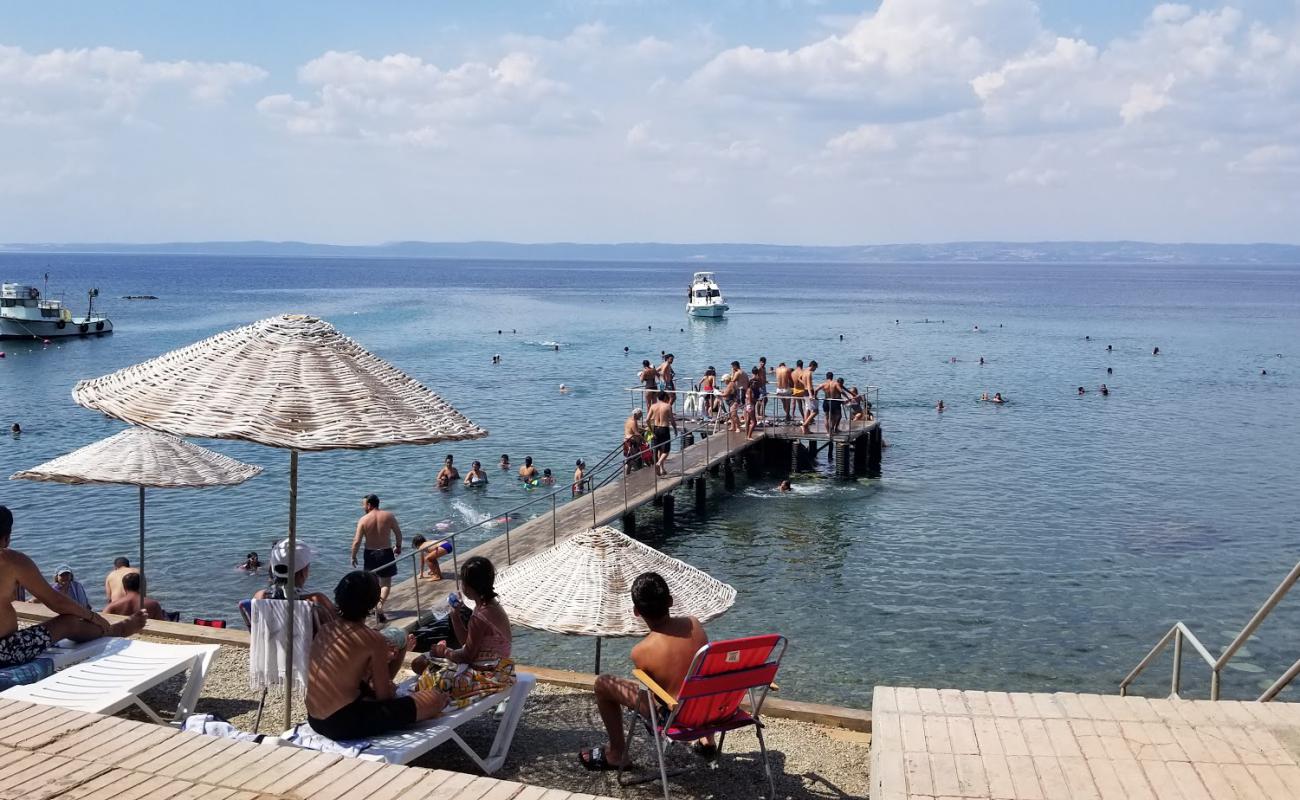 Foto de Ortakoy beach con hormigón superficie