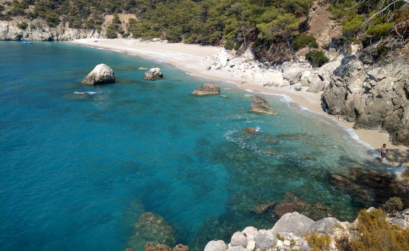 Foto de Balarti beach con arena fina y guijarros superficie