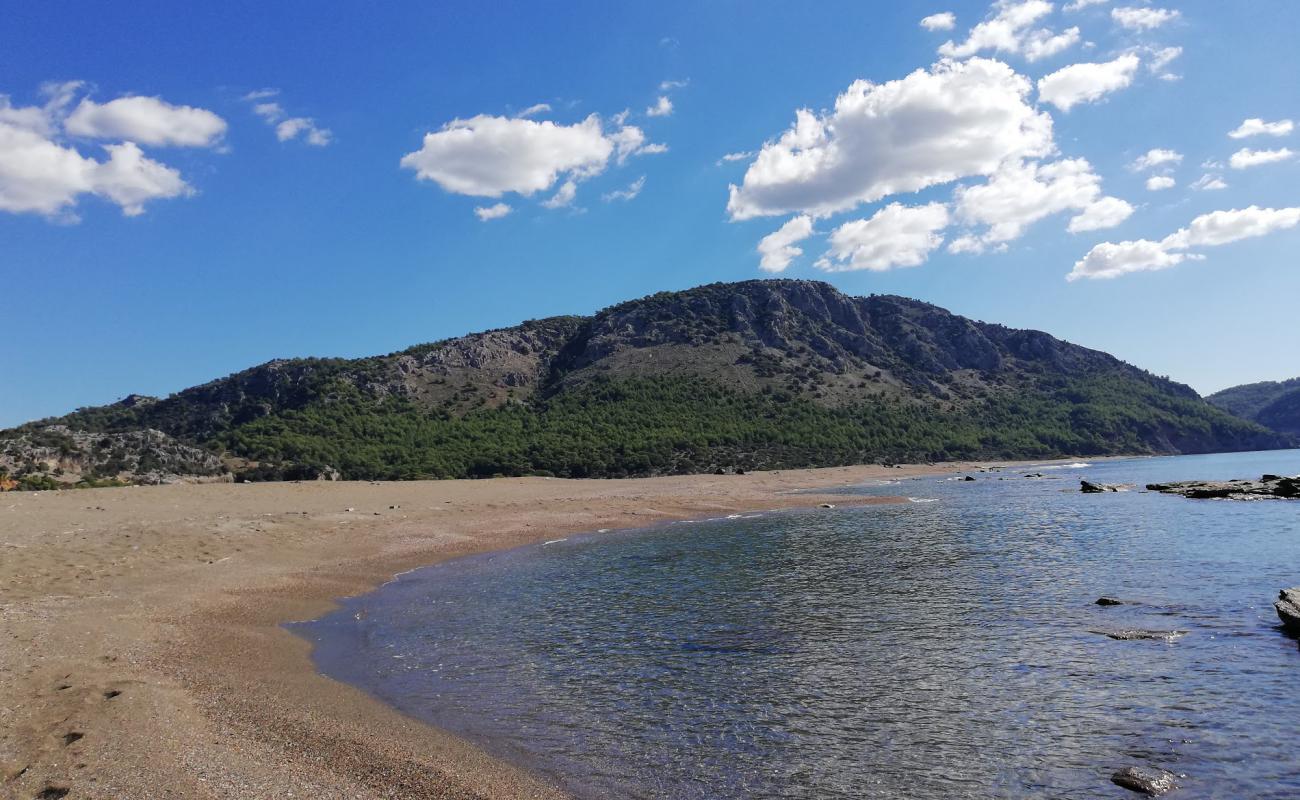 Foto de Kayacık Beach con arena oscura superficie