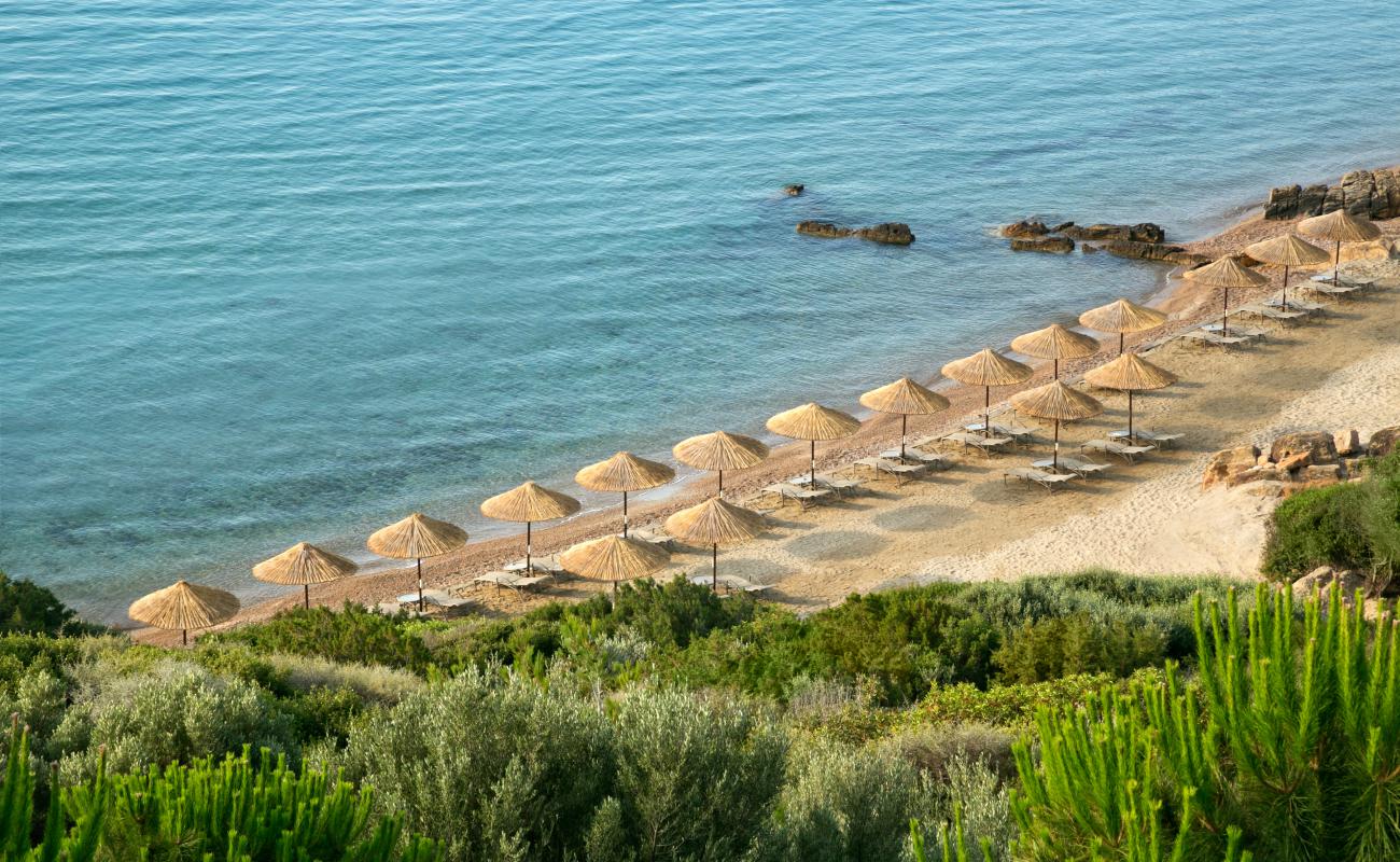 Foto de Yaliciftlik beach II con guijarro fino oscuro superficie