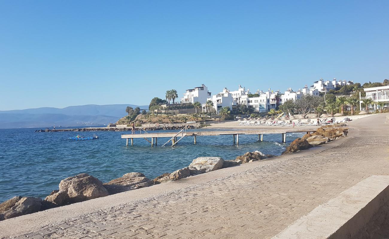 Foto de Oba Beach con arena brillante superficie