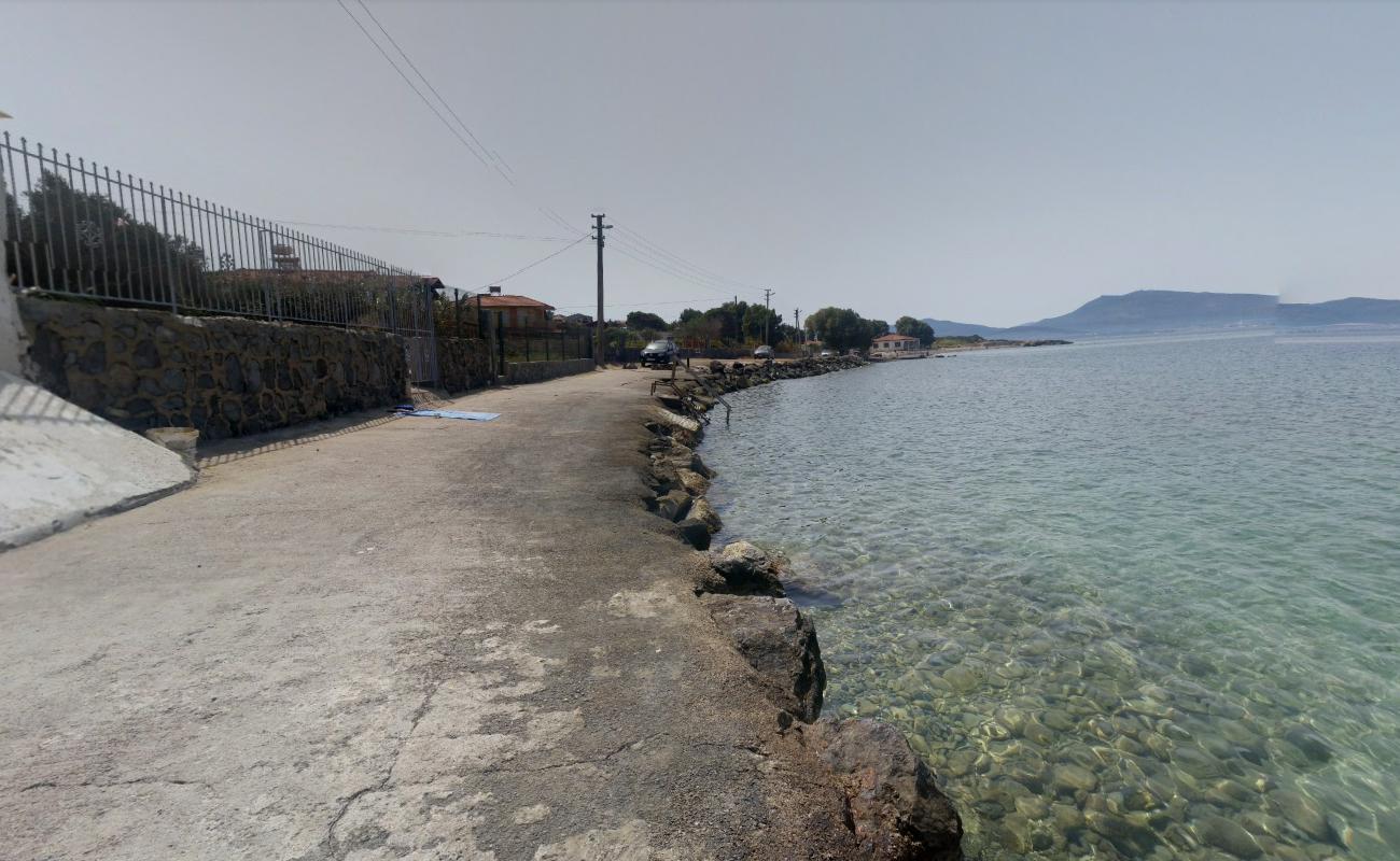 Foto de Ozbek Beach III con agua cristalina superficie