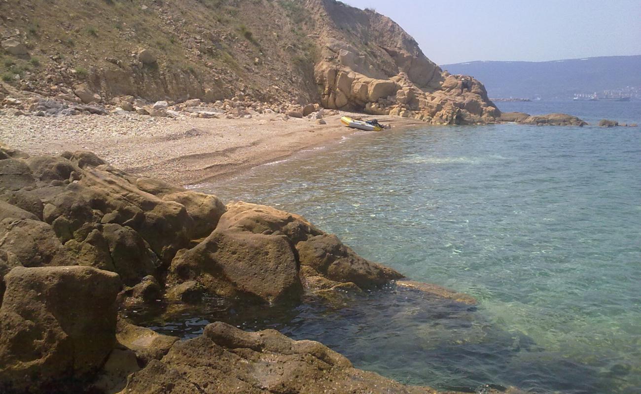 Foto de Cakmakli Beach IV con guijarro oscuro superficie