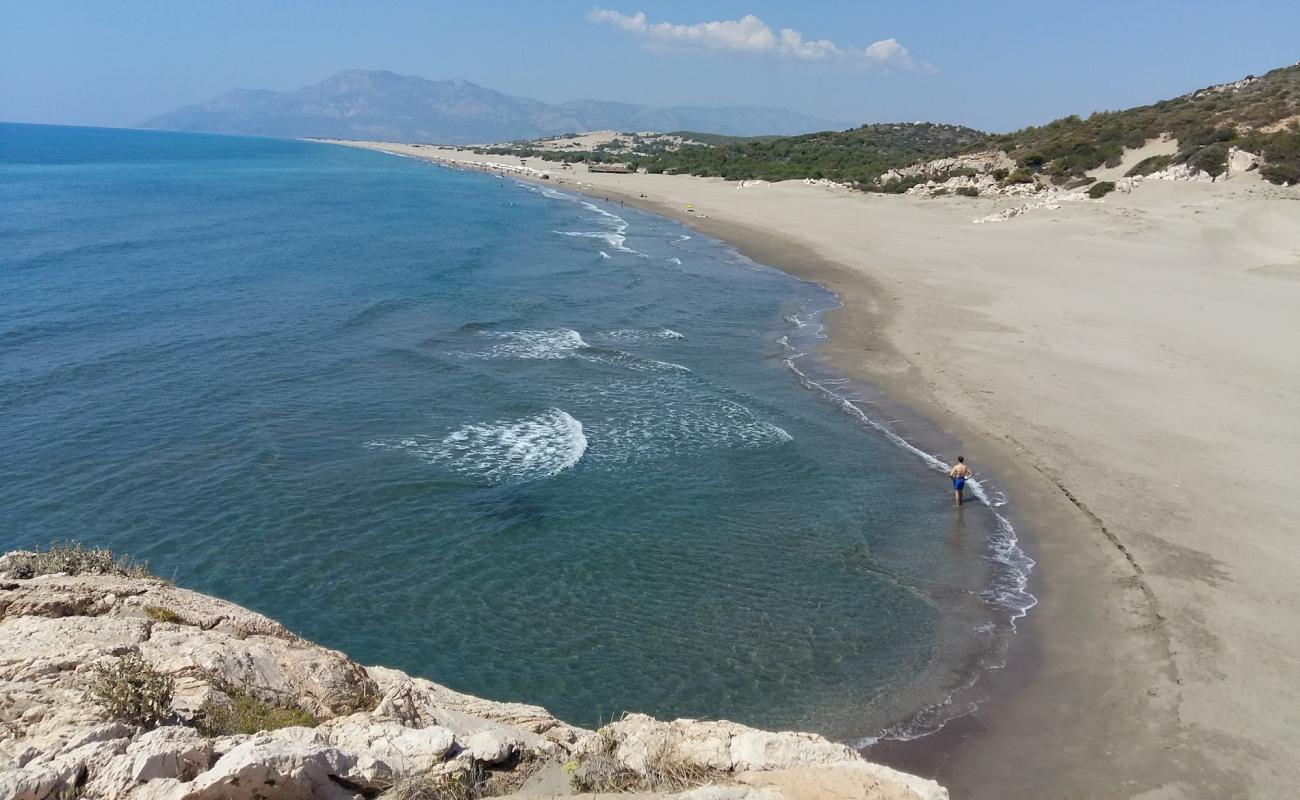 Foto de Playa de Patara con brillante arena fina superficie