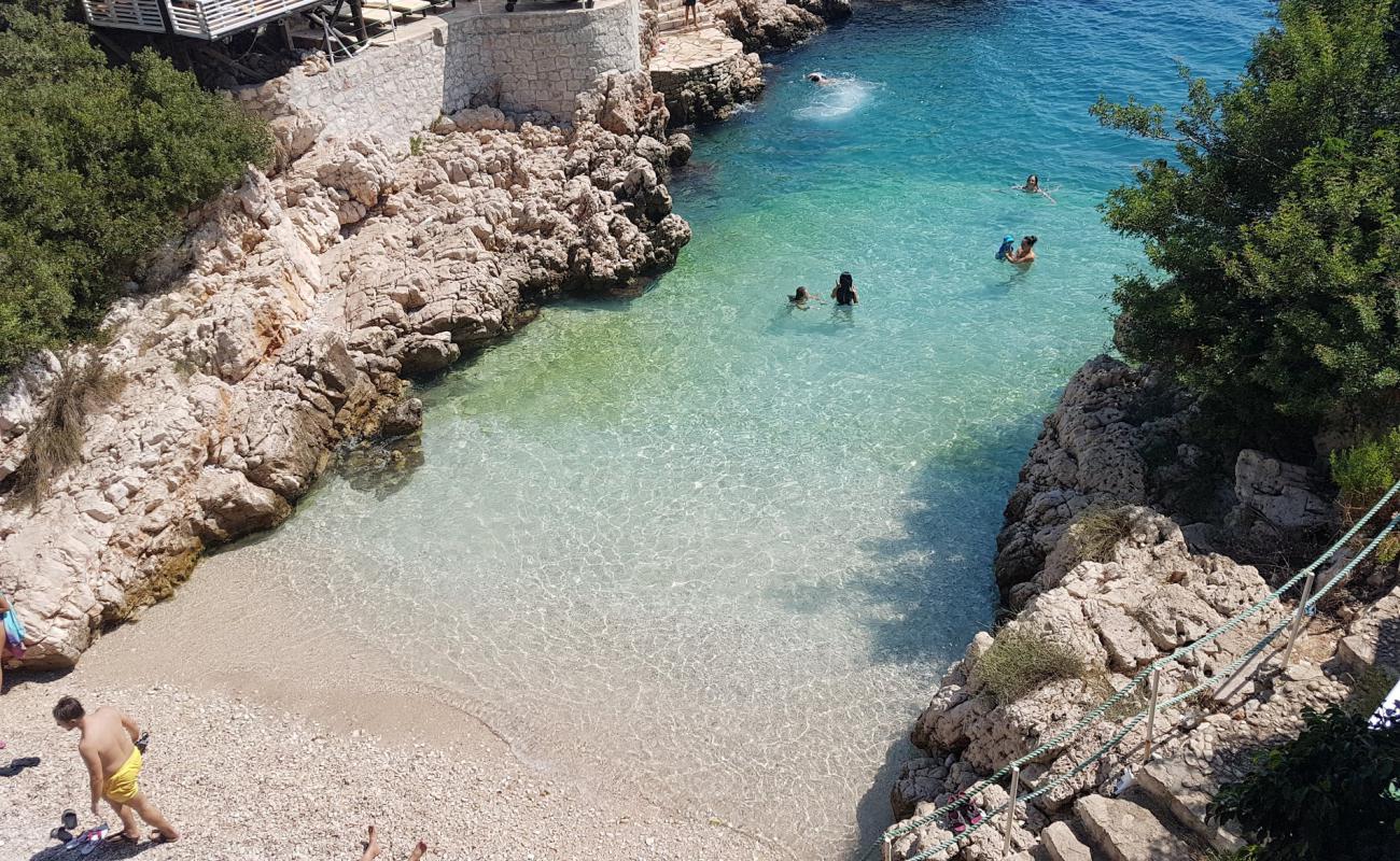 Foto de Cinarlar Beach con guijarro fino claro superficie