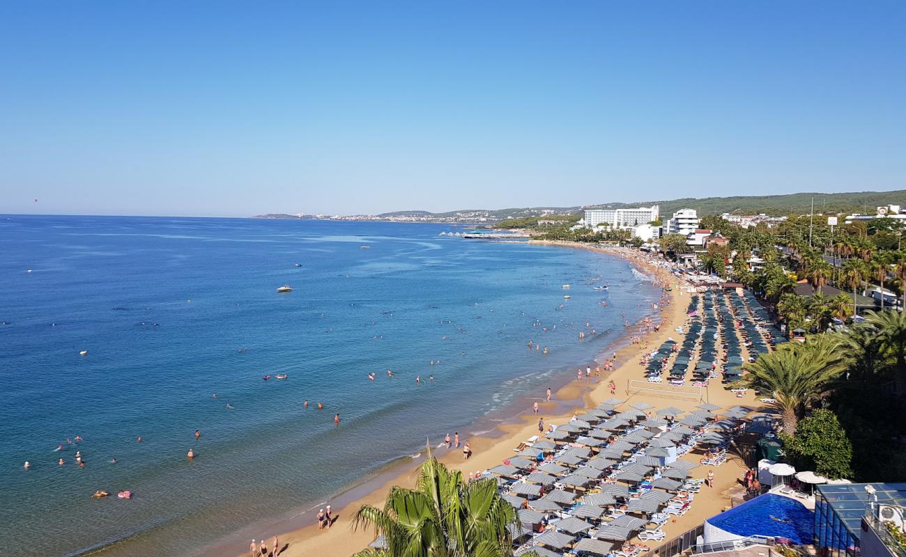 Foto de Playa de Avsallar III con arena fina oscura superficie