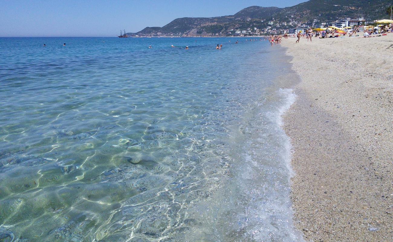 Foto de Playa de Cleopatra con arena brillante superficie