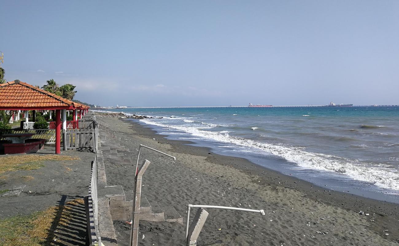 Foto de Yeniyurt beach con arena gris y guijarros superficie