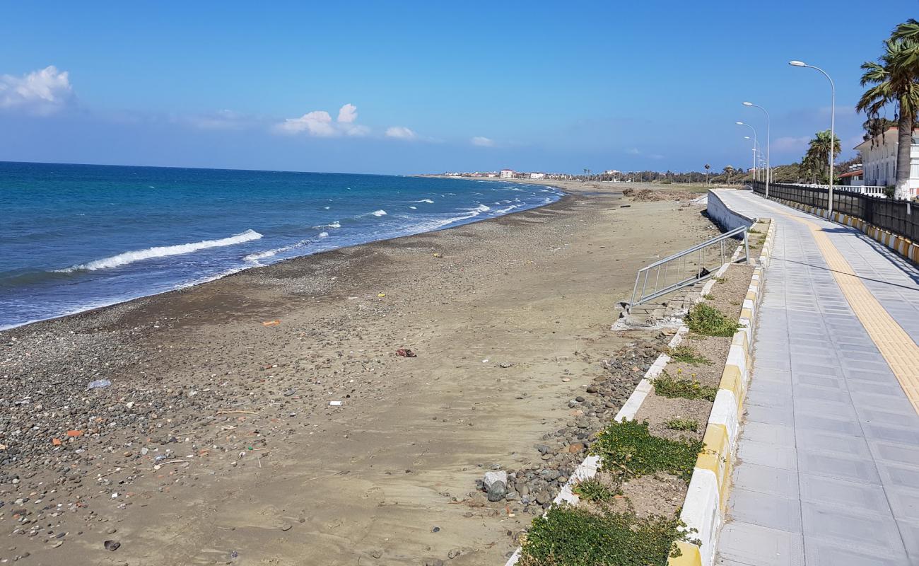 Foto de Gozculer beach con arena brillante superficie