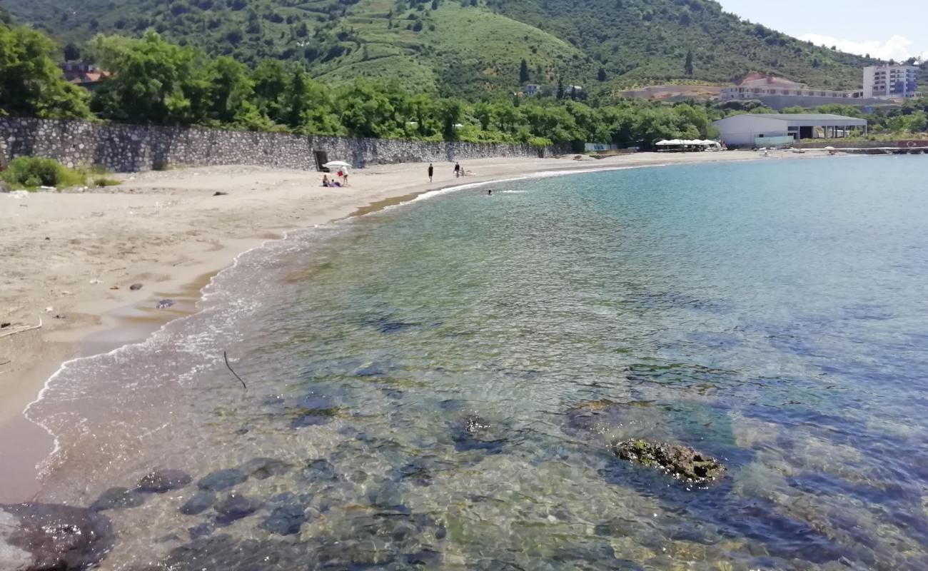 Foto de Playa de Kaynarca con guijarro ligero superficie