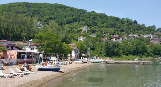 Cesmeonu Beach