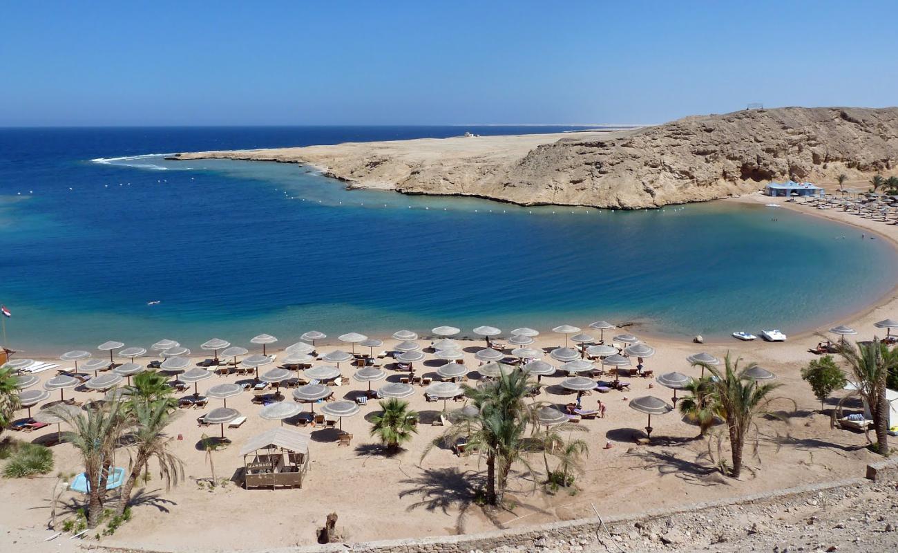 Foto de Playa Al Nabila Grand Bay Makadi con arena brillante superficie