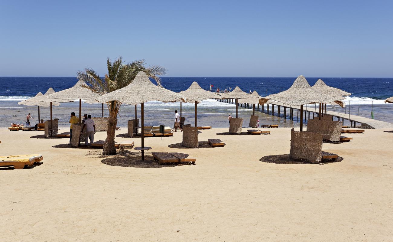 Foto de Steigenberger Resort Alaya Marsa Alam con arena brillante superficie