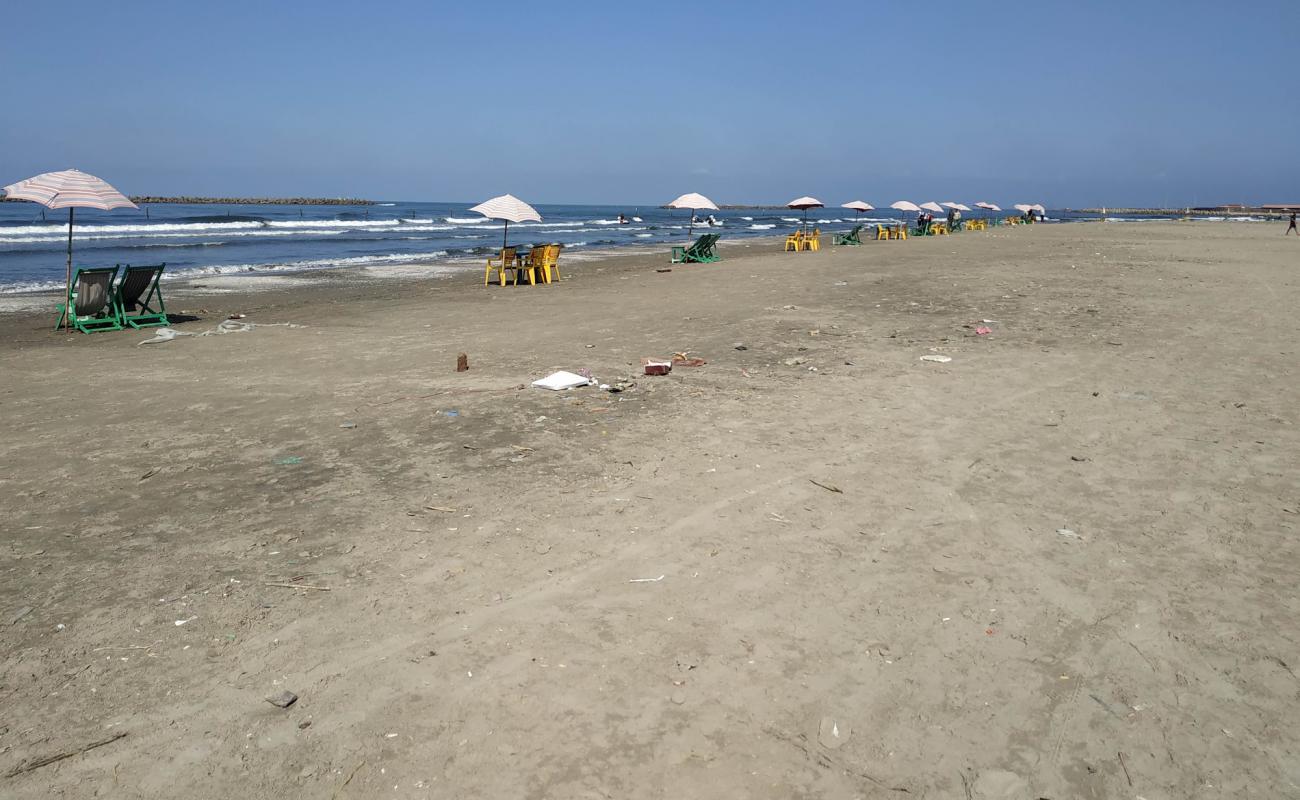 Foto de Ras El-Bar Beach con arena brillante superficie