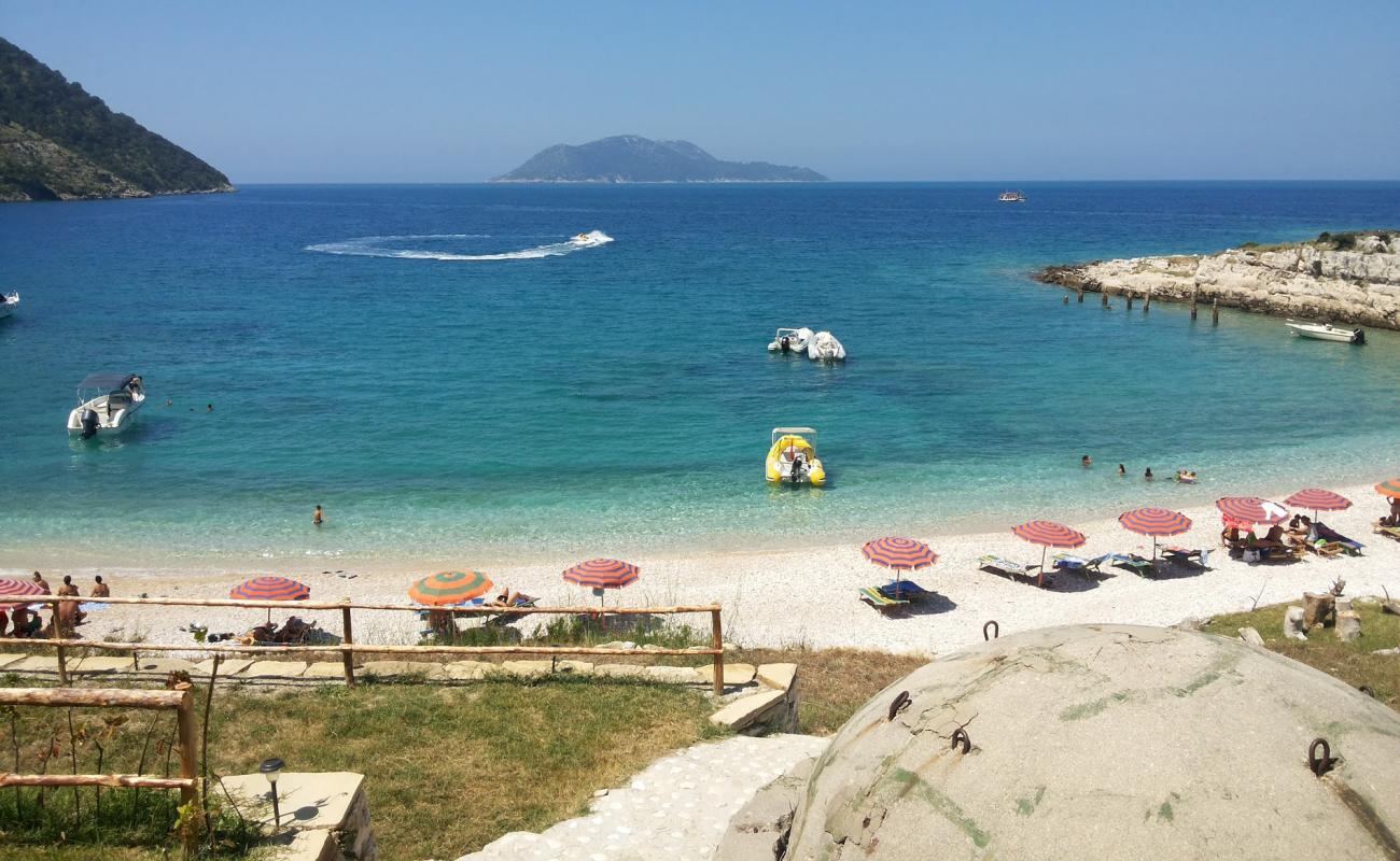 Foto de Playa de Karaburun III con guijarro blanco superficie