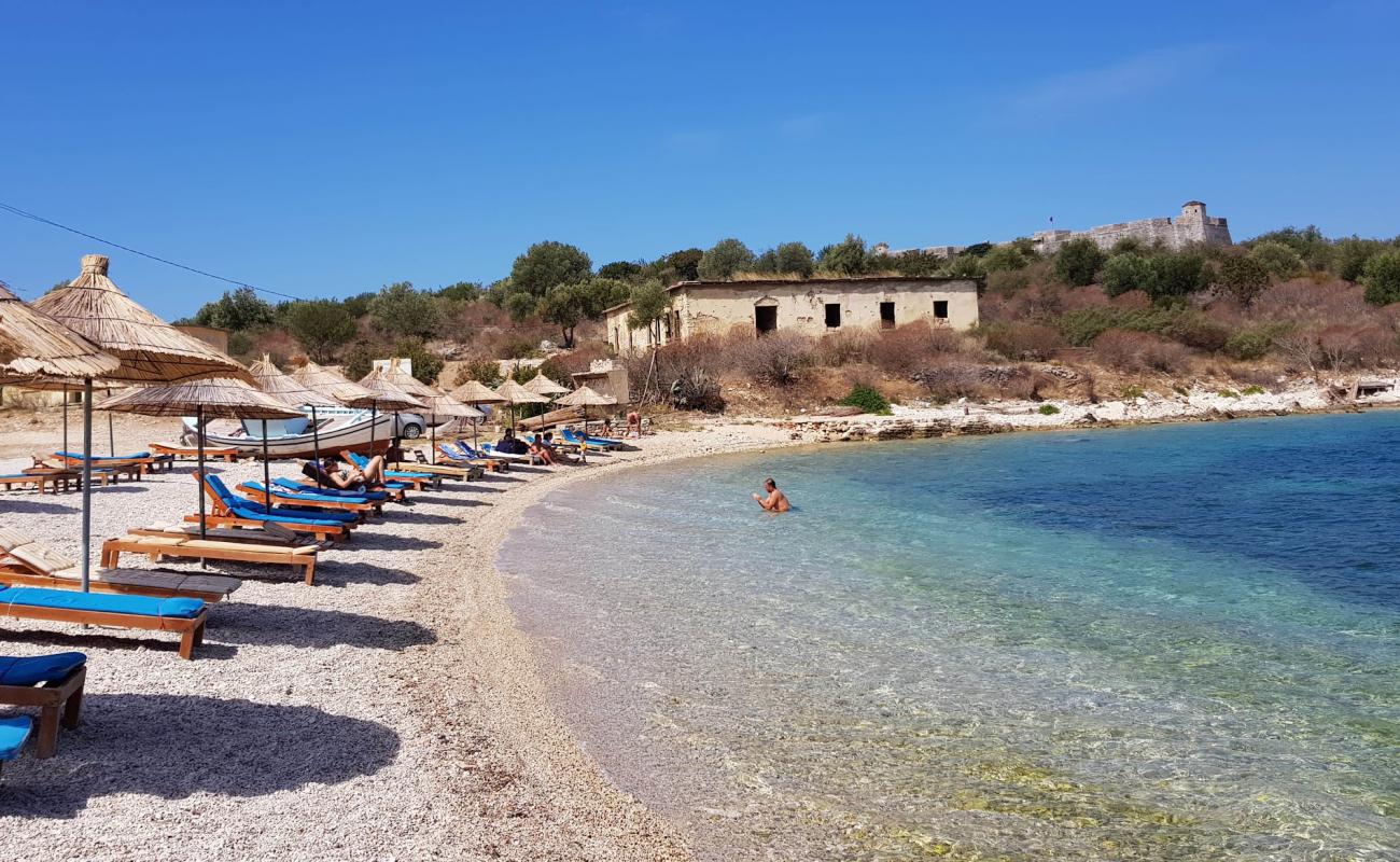 Foto de Palermo beach con guijarro fino blanco superficie