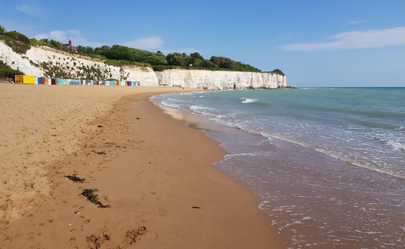 Foto de Stone Bay beach con arena brillante superficie