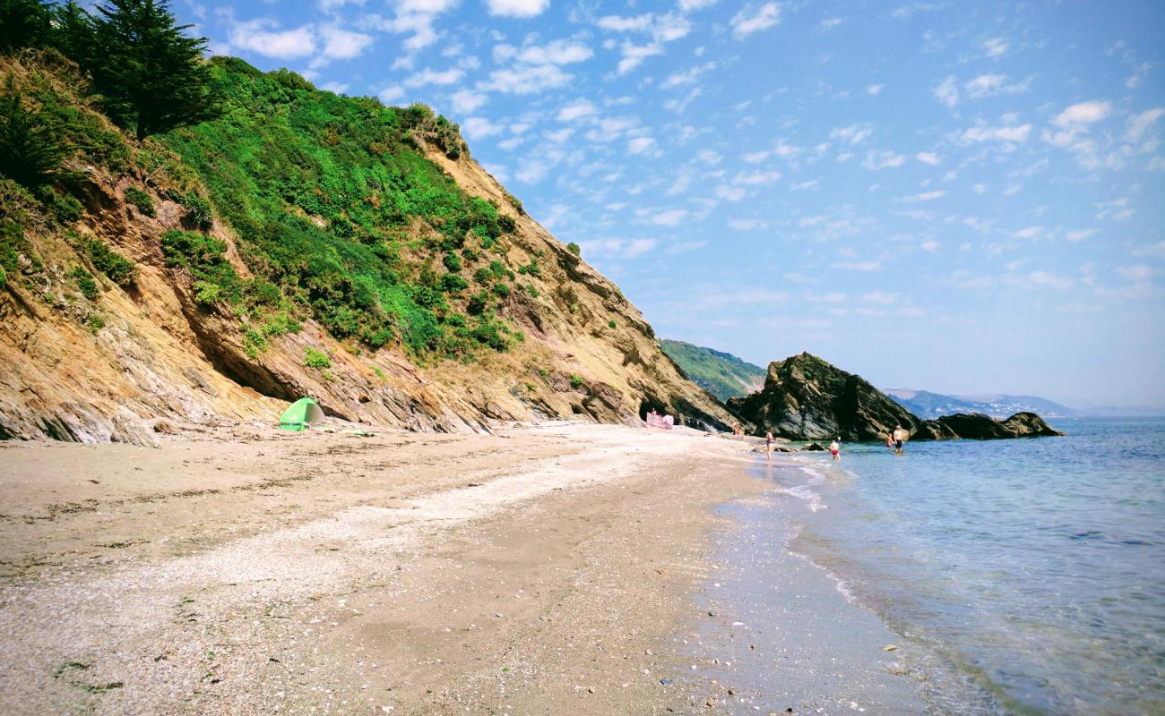 Foto de Playa Plaidy con guijarro ligero superficie