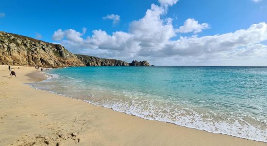 Playa de Pedn Vounder