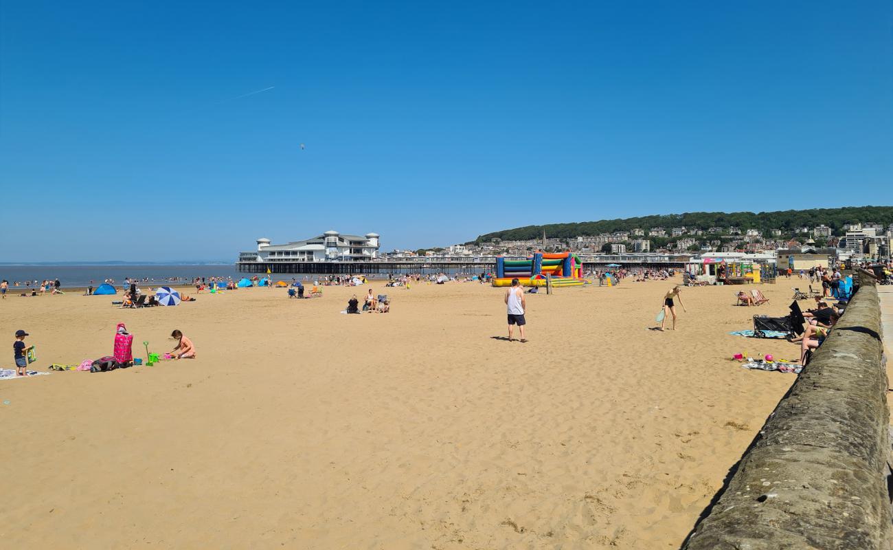 Foto de Weston Super Mare Beach con arena fina oscura superficie