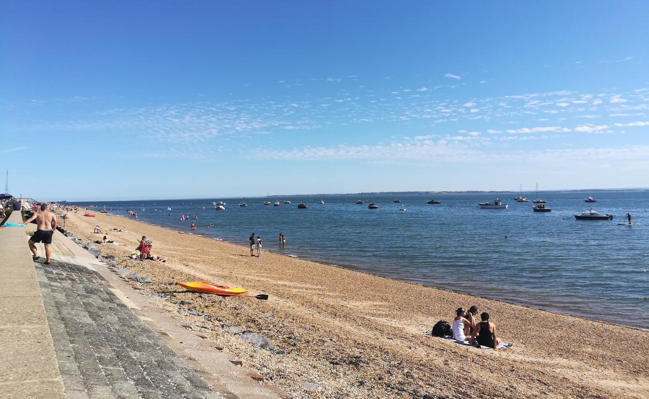 Foto de Shoebury beach con guijarro fino claro superficie