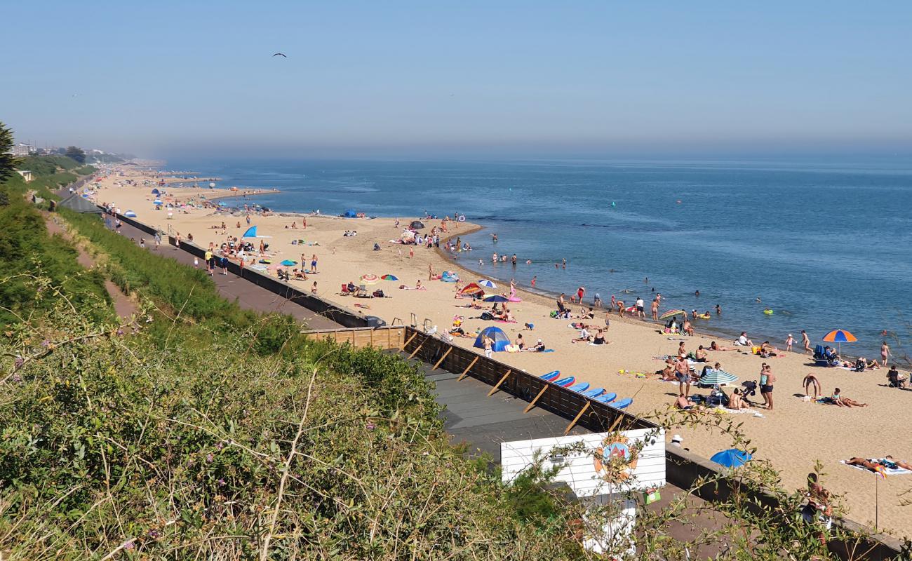 Foto de Clacton beach con arena fina y guijarros superficie