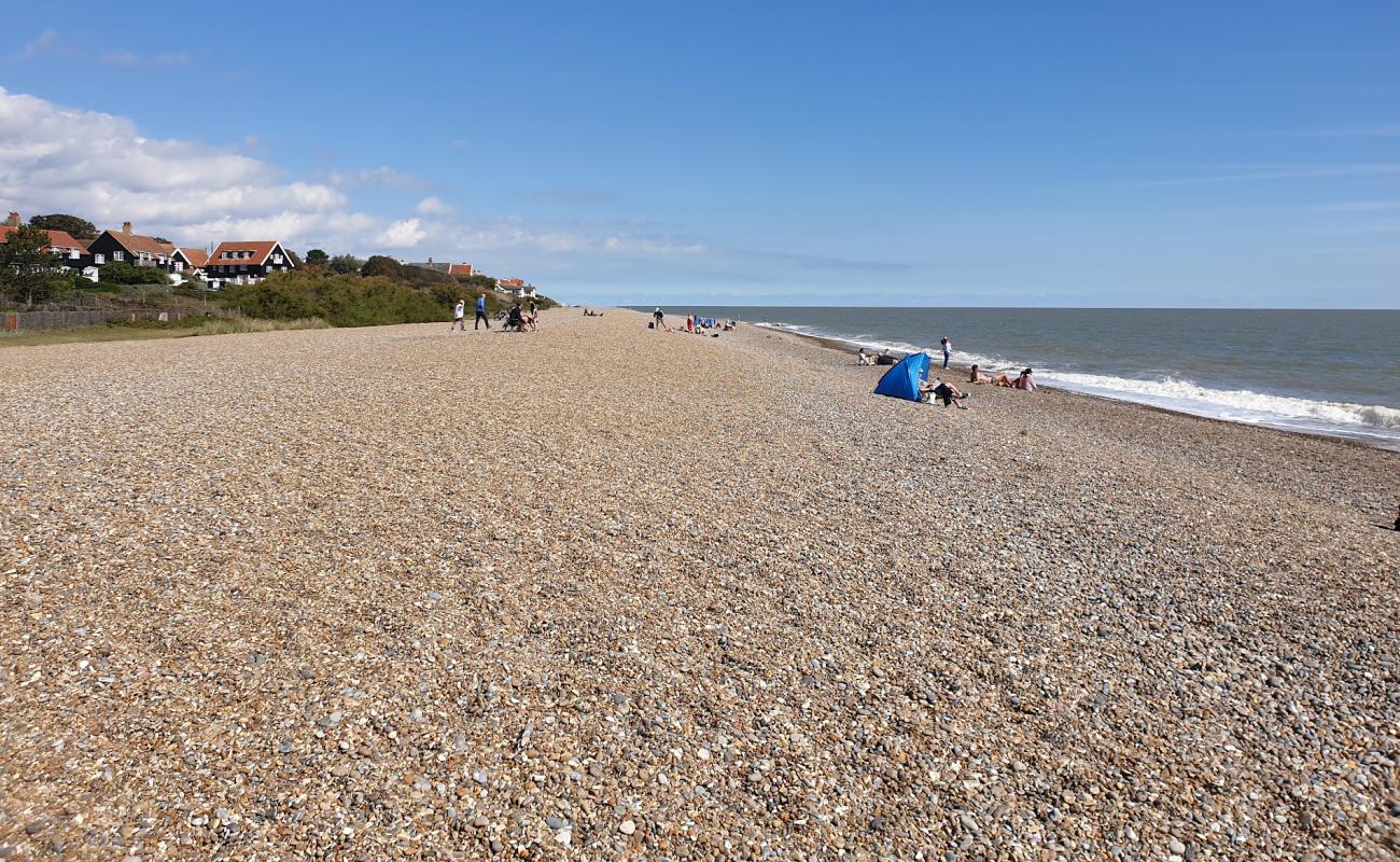 Foto de Playa de Thorpeness con guijarro oscuro superficie