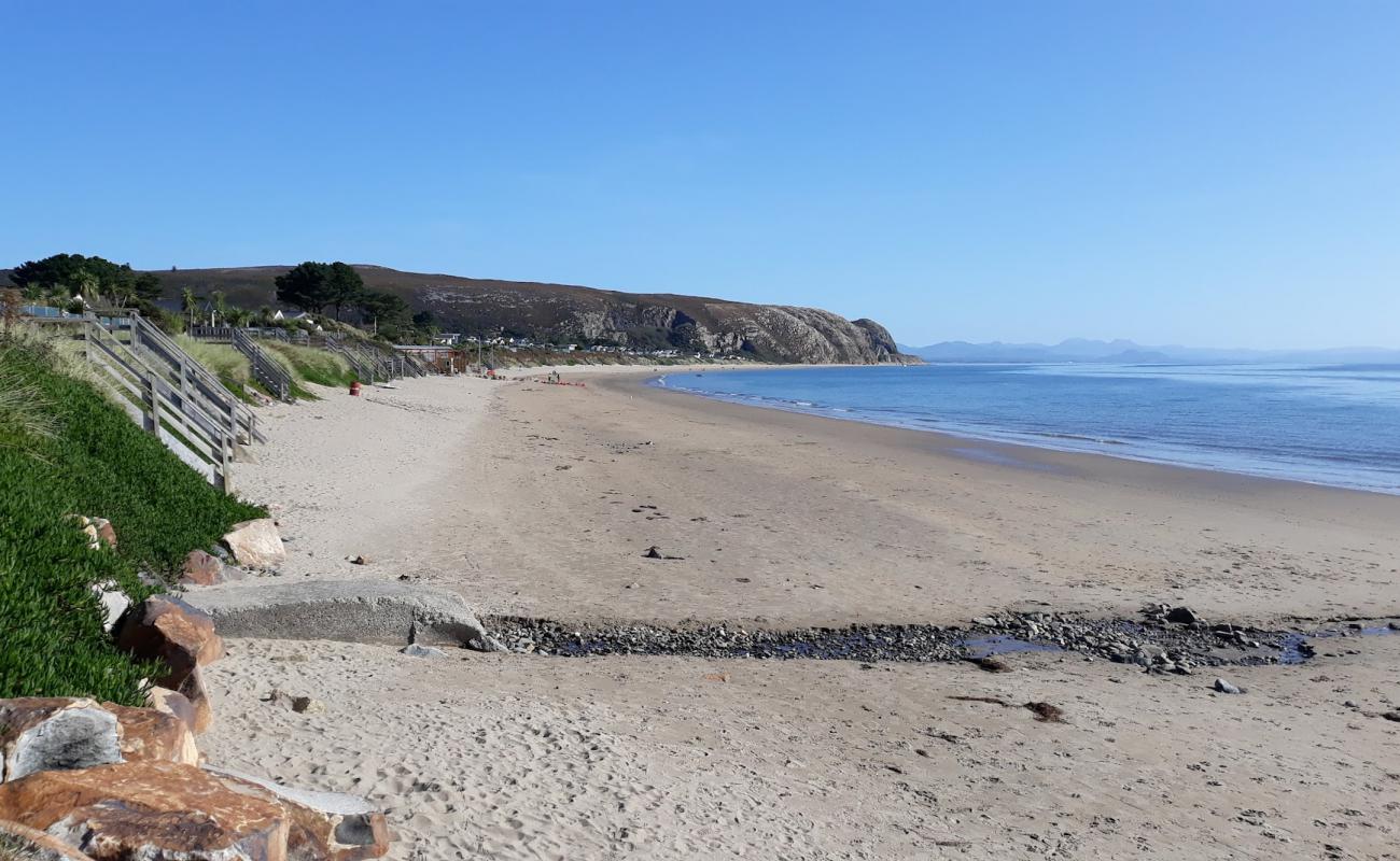 Foto de Quarry beach con arena brillante superficie