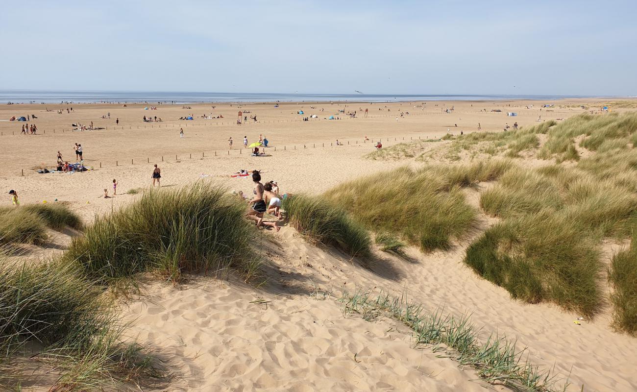 Foto de Playa de Ainsdale con arena brillante superficie