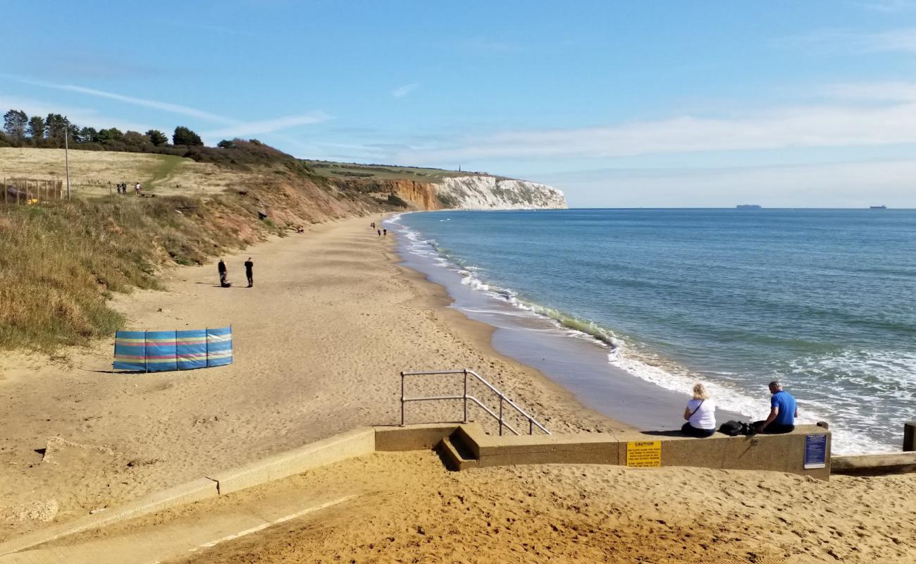 Foto de Yaverland Beach con arena brillante superficie