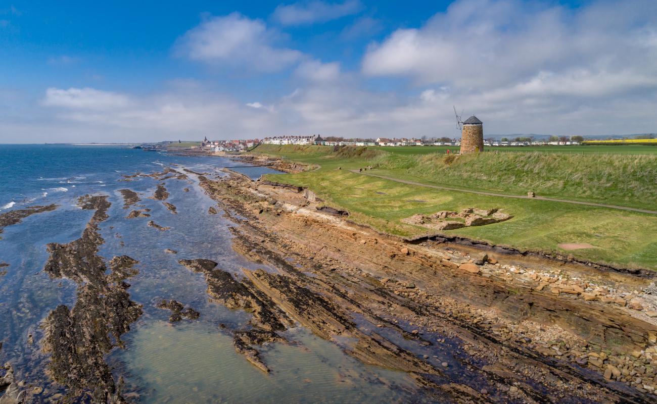 Foto de St Monans Tidal Pool Beach con piedra superficie