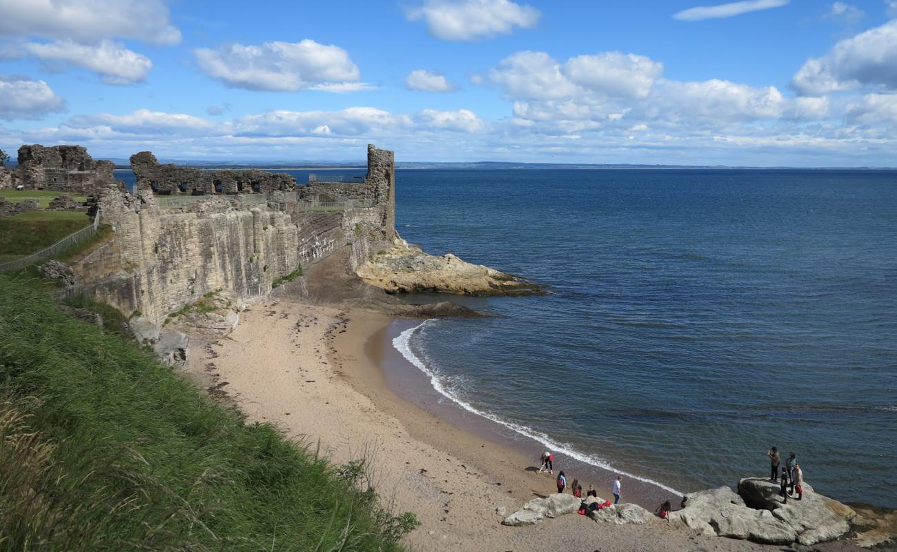 Foto de Castle Sands Beach con guijarro fino claro superficie