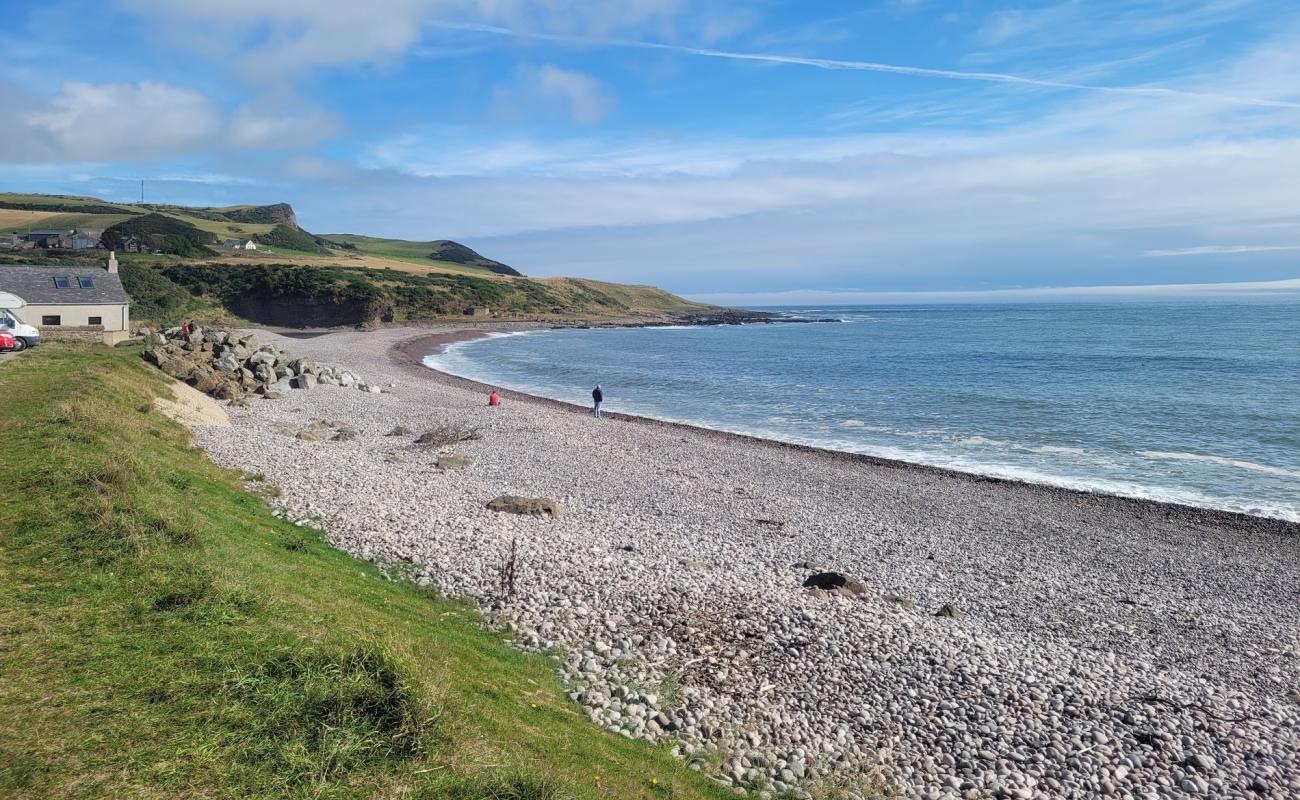 Foto de Inverbervie Beach con guijarro gris superficie