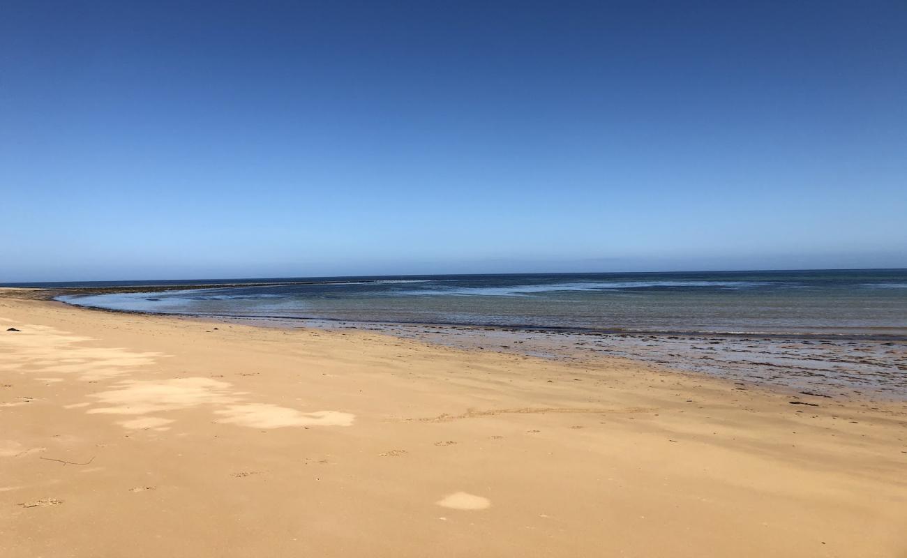 Foto de Rattray Beach con arena brillante superficie