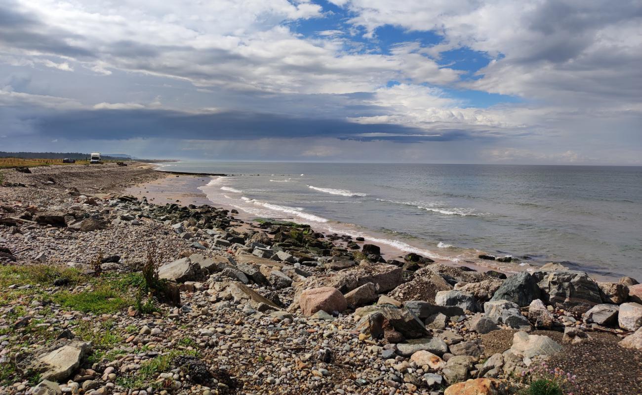 Foto de Portgordon Beach con arena gris y piedras superficie