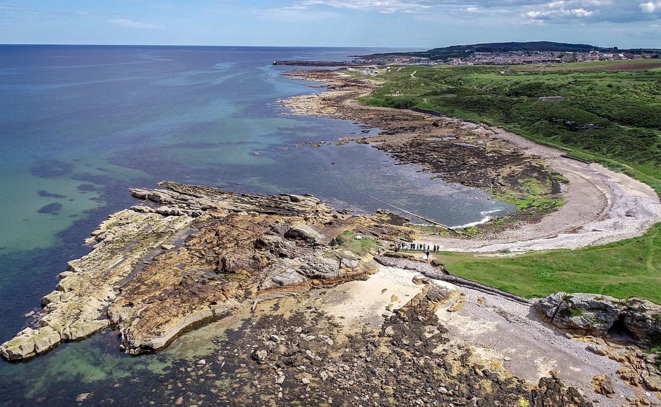 Foto de Colach Bay Beach con piedra superficie