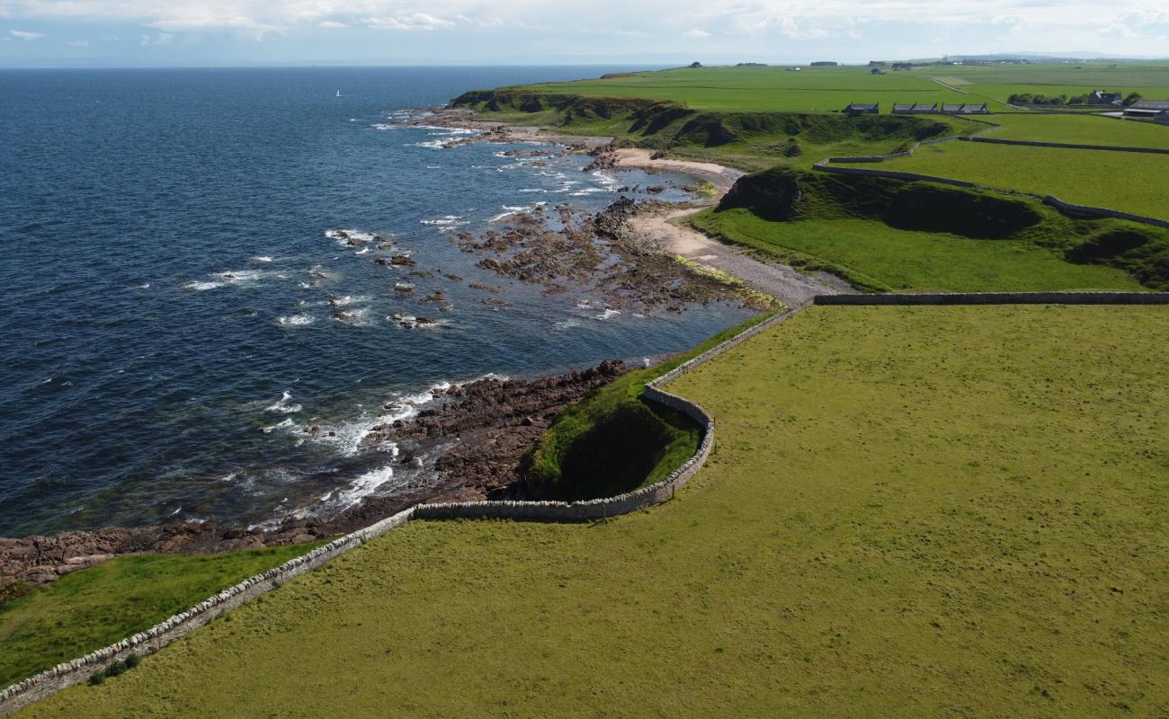 Foto de Tarbat Ness Lighthouse Beach con piedra superficie