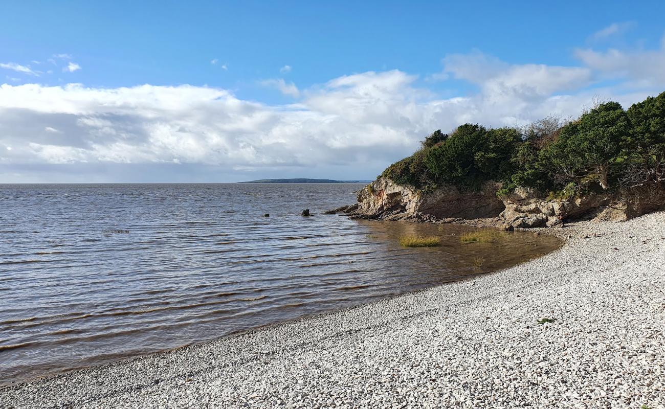 Foto de Cove Road Beach con guijarro ligero superficie