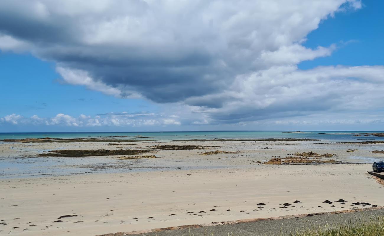 Foto de Keppel Beach con arena gris y guijarros superficie