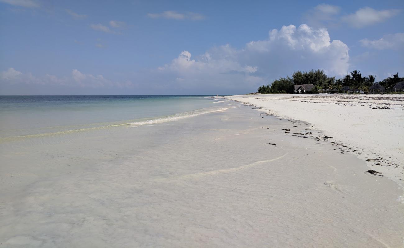 Foto de Filao Beach con brillante arena fina superficie