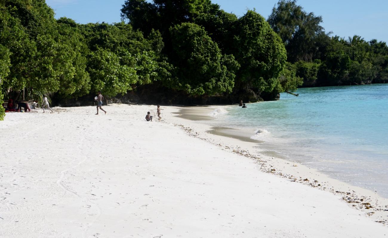 Foto de Pemba Island Beach con arena fina blanca superficie