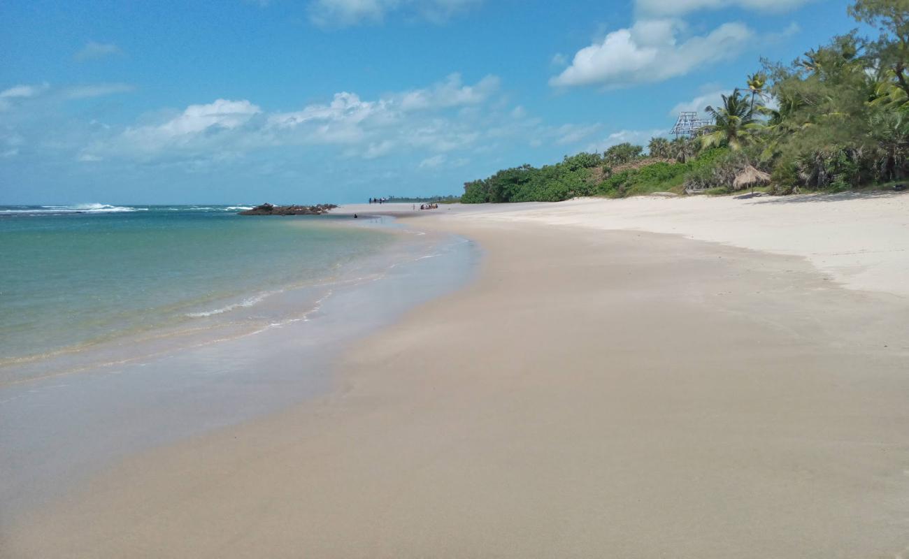 Foto de Kimbiji Beach con arena brillante superficie