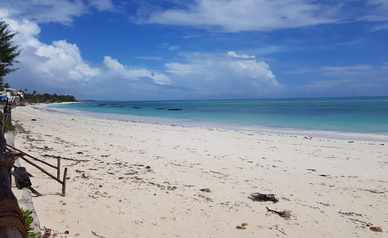 Foto de Playa de Jambiani con arena blanca superficie