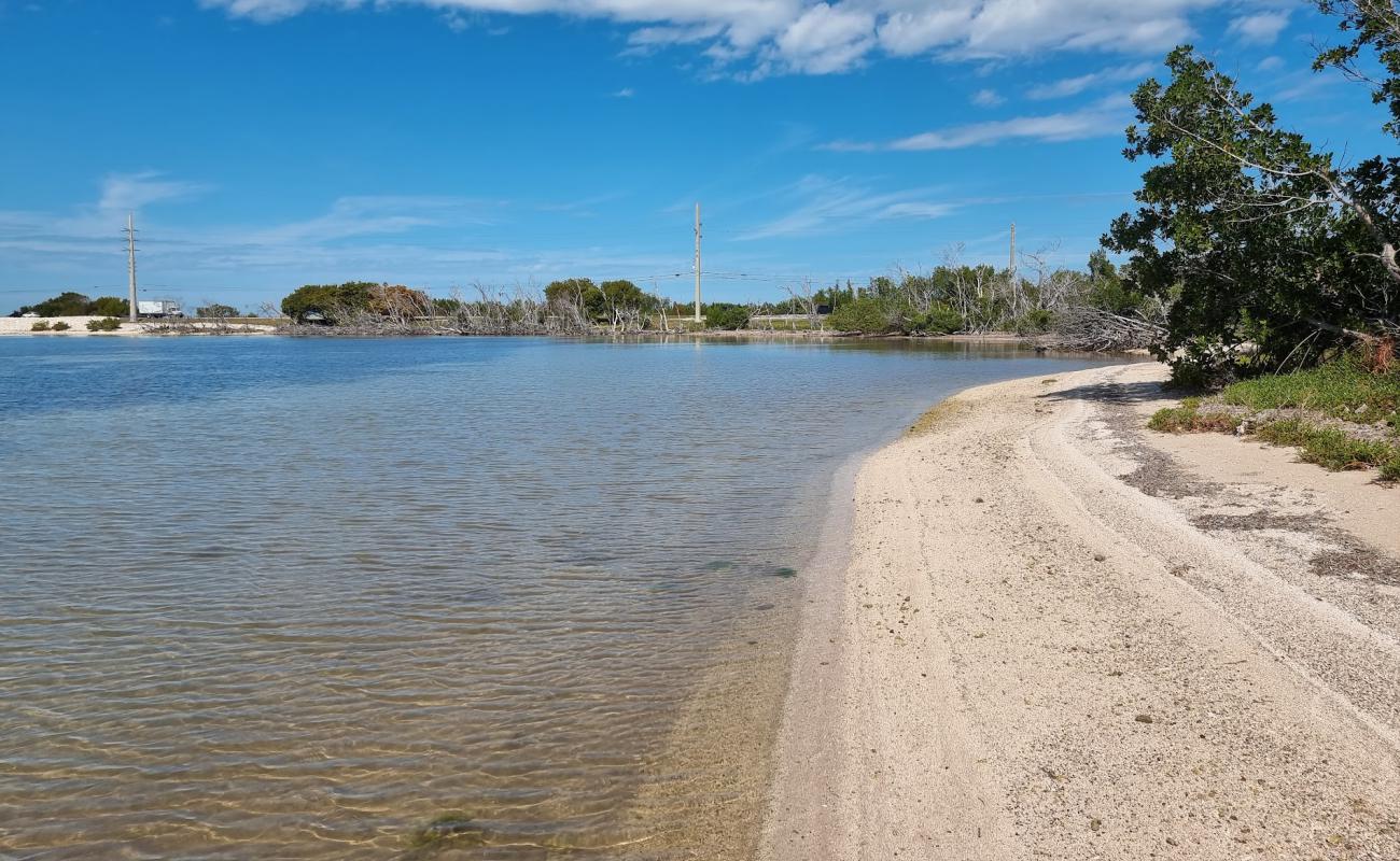 Foto de Camp Wesumkee beach con arena gris y piedras superficie